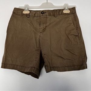 ARMY GREEN BANANA REPUBLIC SHORTS